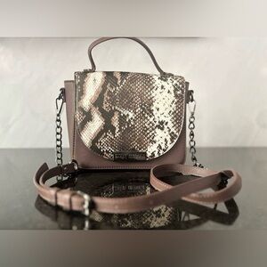 NWT STEVE MADDEN  crossbody purse